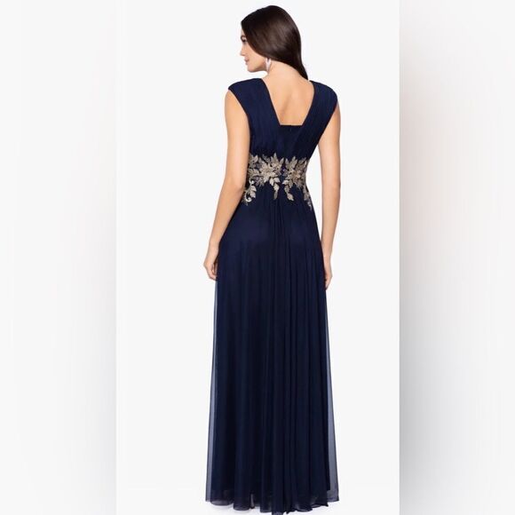 Betsy & Adam A25910 Beaded Floral Embroidered Gown in Navy/Gold size 8 - Picture 7 of 9